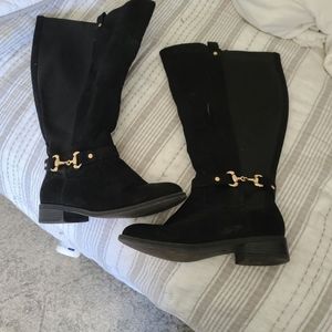 Torrid Knee High Boots Size 8WW Extra Wide Width.  Good condition.